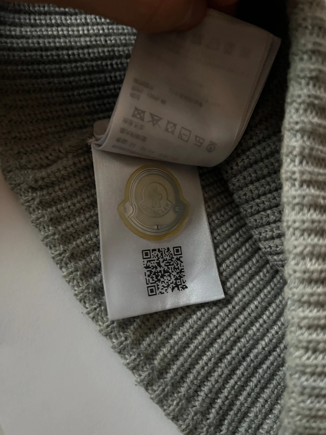 Grå moncler mössa - 3