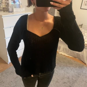 Stickad tröja - Superfin stickad tröja, fint skick och perfekt till höst💖💖