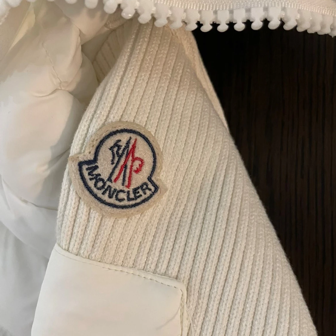 Vit Moncler cardigan finns alla storlekar  - 1