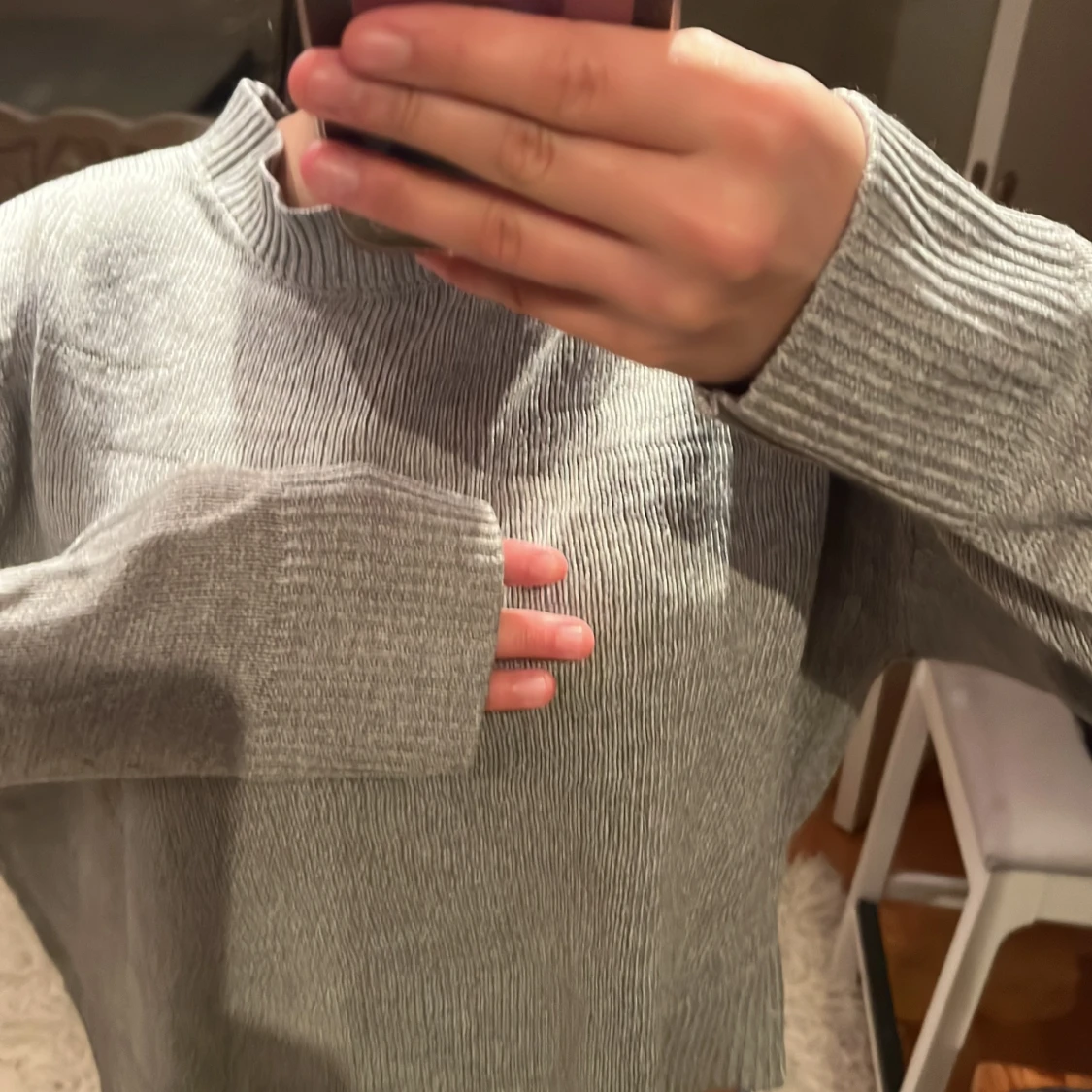 Grå croppad stickad tröja Divided - 2