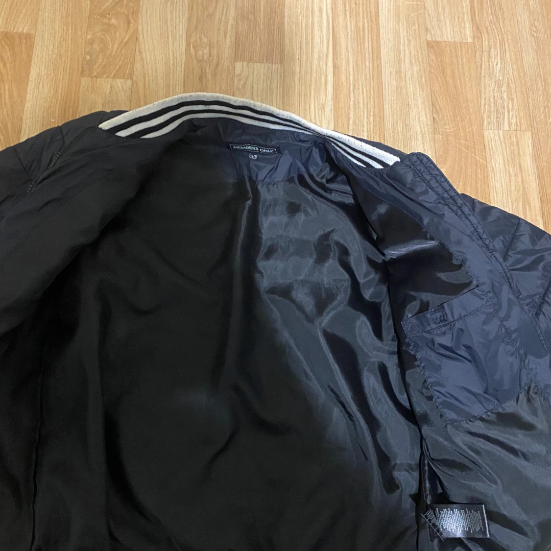 Svart quiltad bomberjacka Members Only - 1