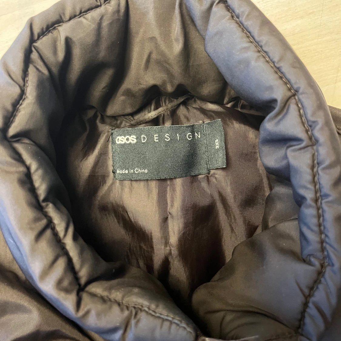 Brun pufferjacka från ASOS DESIGN - 2