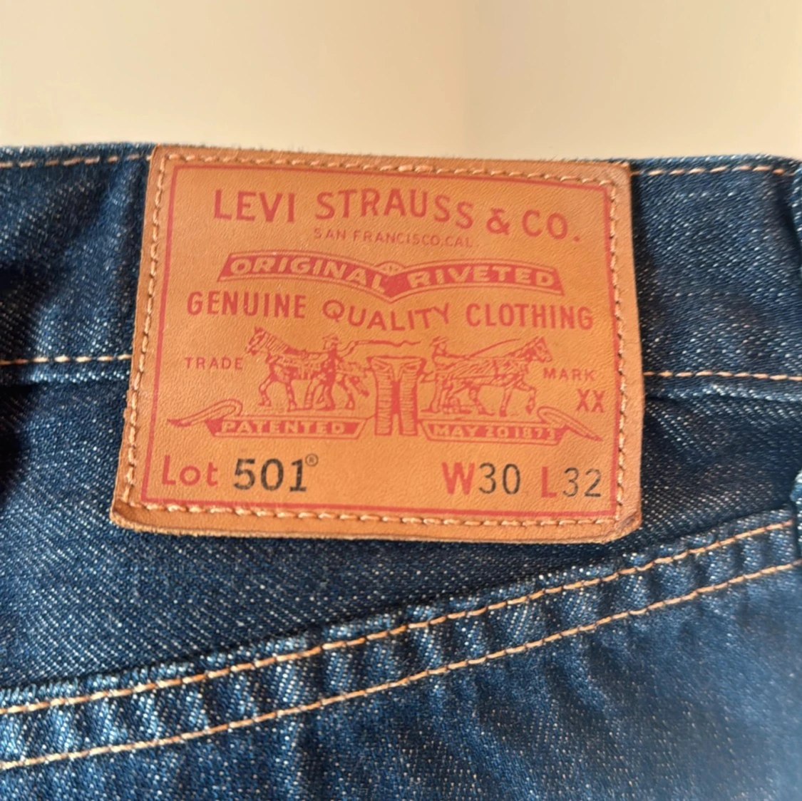 Levi's 501 mörkblå jeans W30 L32 - 68