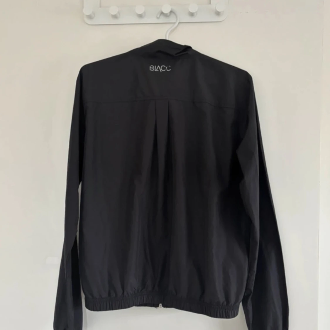 Svart vindjacka från BLACC - 2