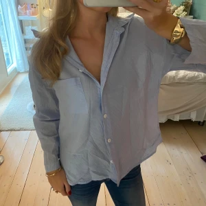 Randig skjorta - Randig skjorta i mjukt material