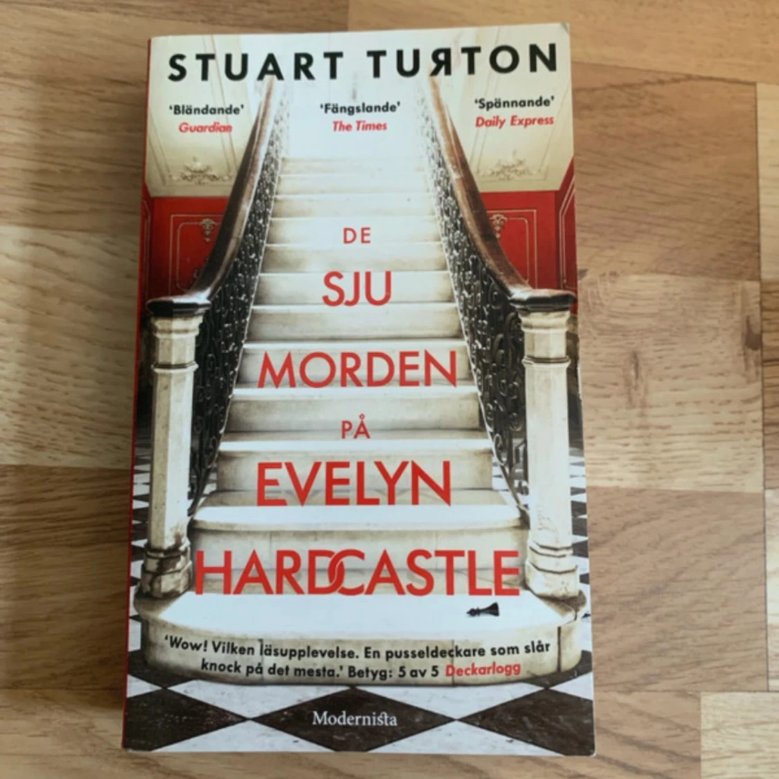 De sju morden på Evelyn Hardcastle