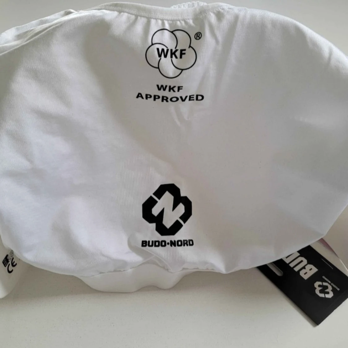 WKF Budo Nord bröstskydd och sporttop - 1