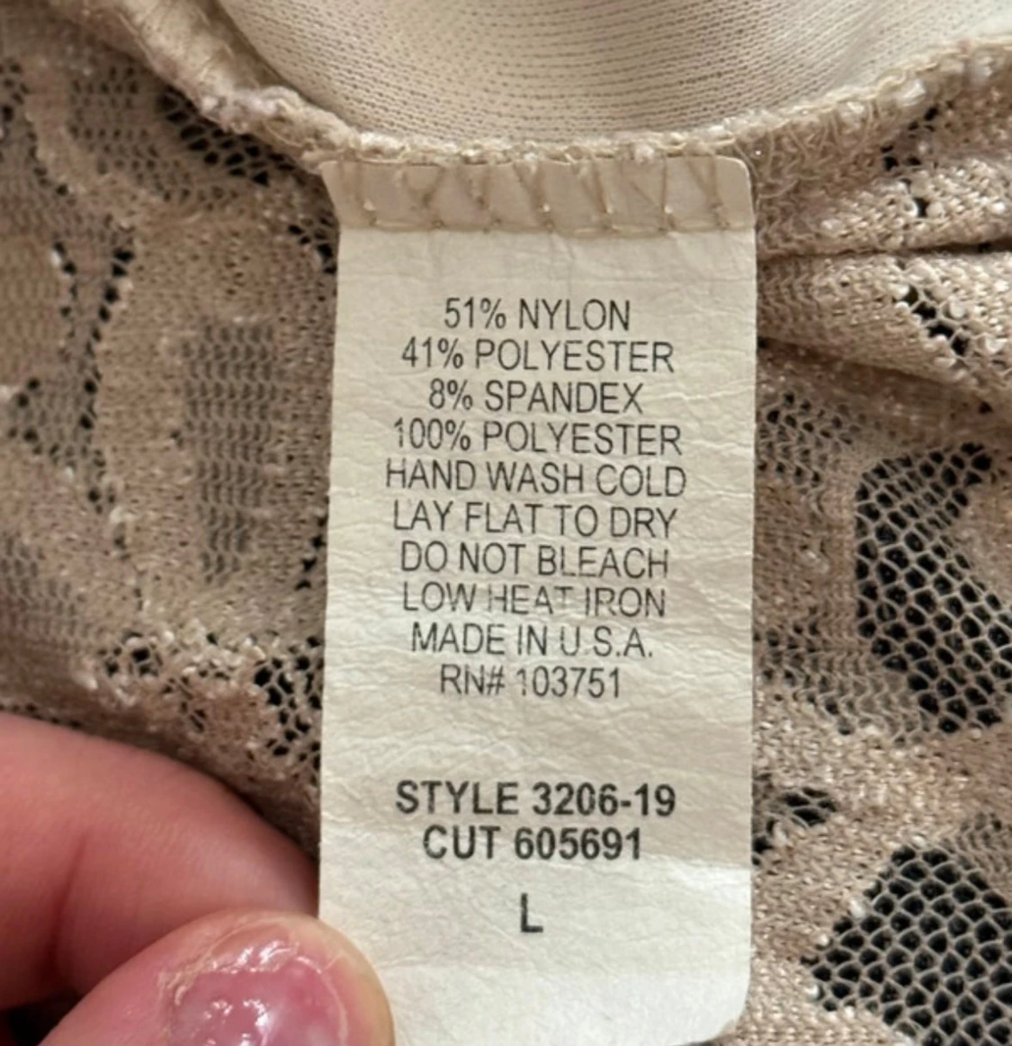 Beige spetsblus från Brittany Black