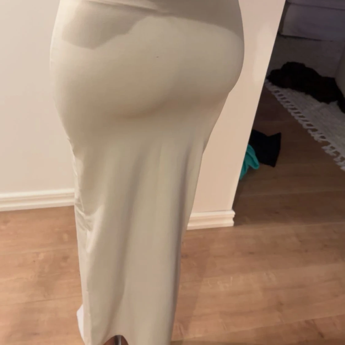  långkjol i stretchigt material - 1