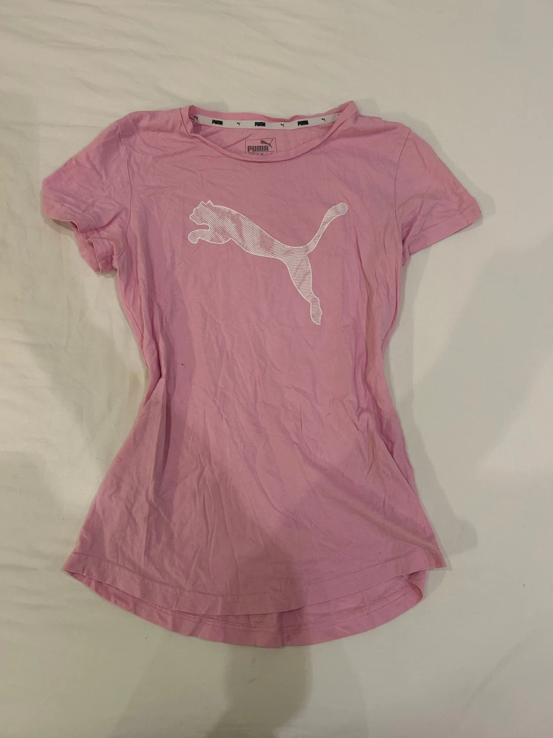 Rosa Puma t-shirt med logga