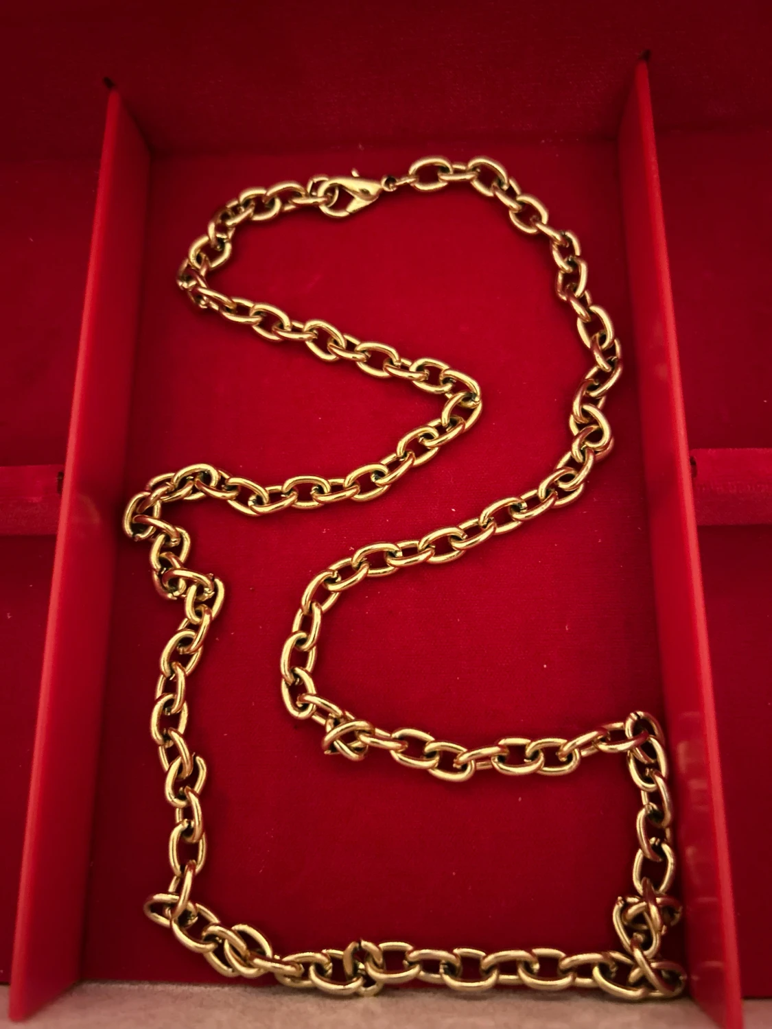 Kedjehalsband i guldton - 1