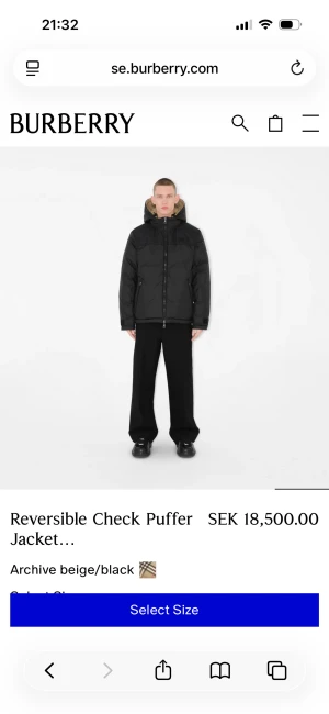 Burberry SÄLLSYNT - Säljer en vändbar sällsynt Burberry jacka som är i mycket bra skick. Den är knappt använd och är riktigt snygg. 