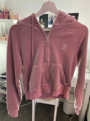  Ljus rosa juicy tröja i I storlek xxs,XS,S,M -  Ljusrosa juicy kofta i storlek xxs,xs,s,M