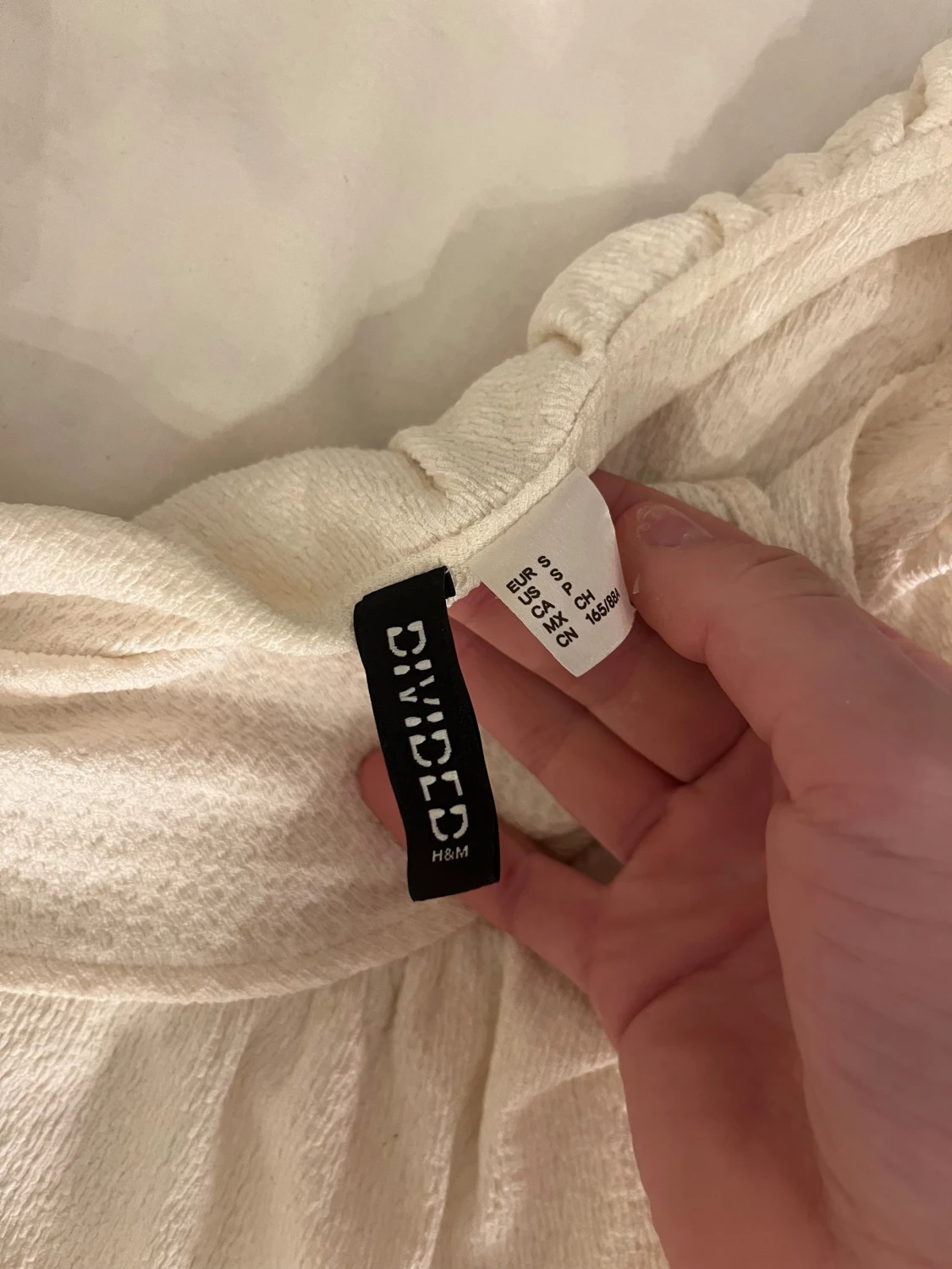 Vit oneshoulder topp från H&M Divided - 1