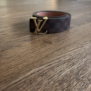 Brunt bälte  - Brunt L&V bälte. 110 cm