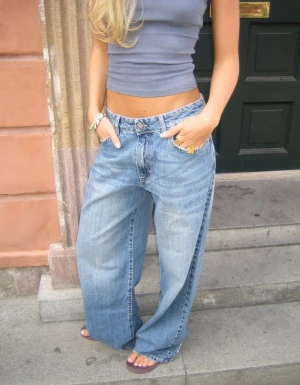 Design by si jeans  - Suuper snygga jeans från design by si, aldrig använda, prislappen kvar. Skriv för fler bilder om det behövs 💋💋💋