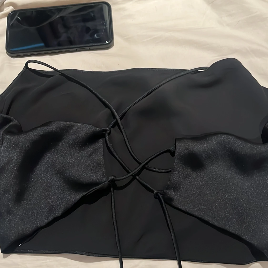 Svart crop top/festlig tröja från NA-KD - 1