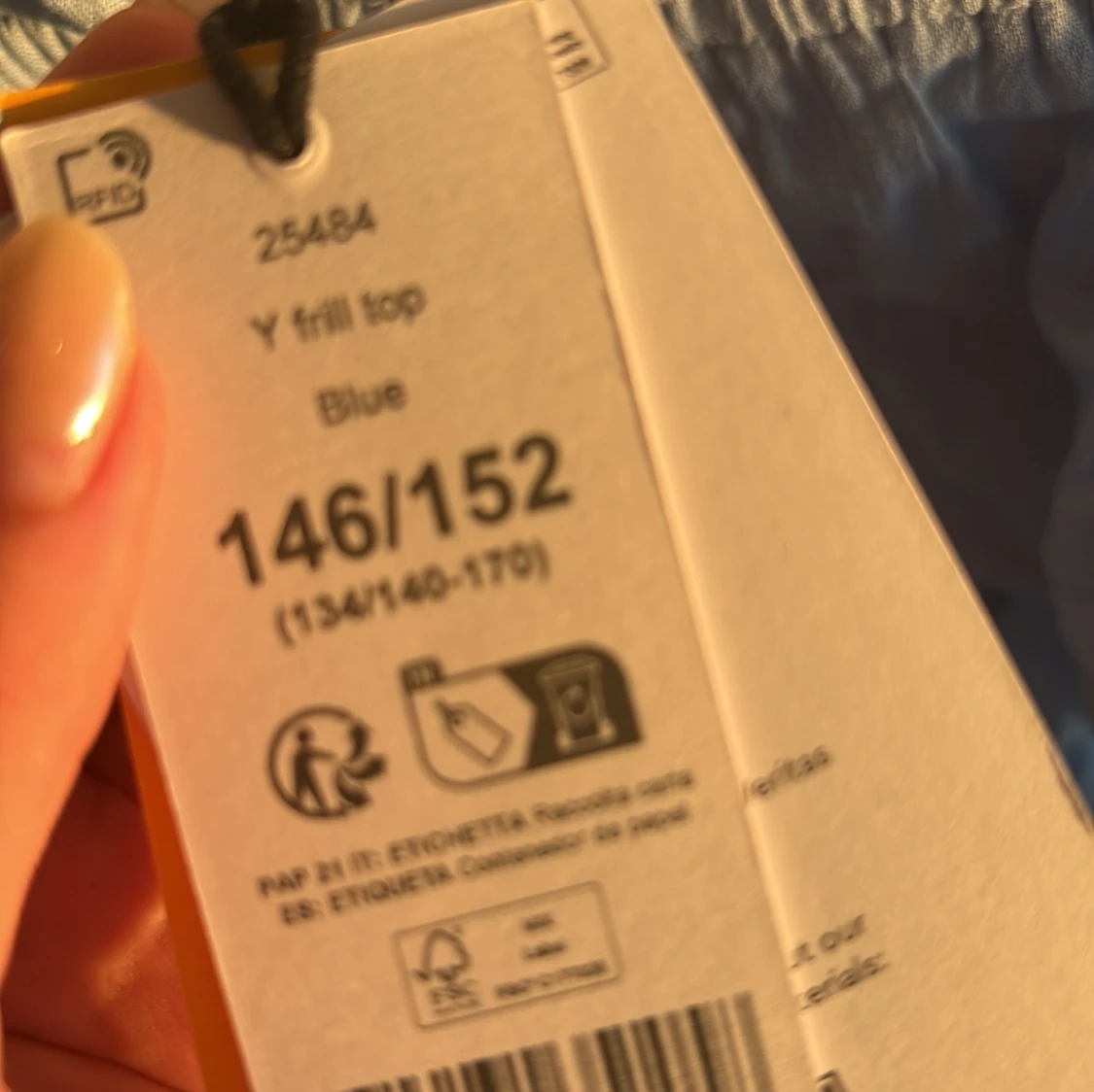 Ljusblå volangig linnetopp - 1