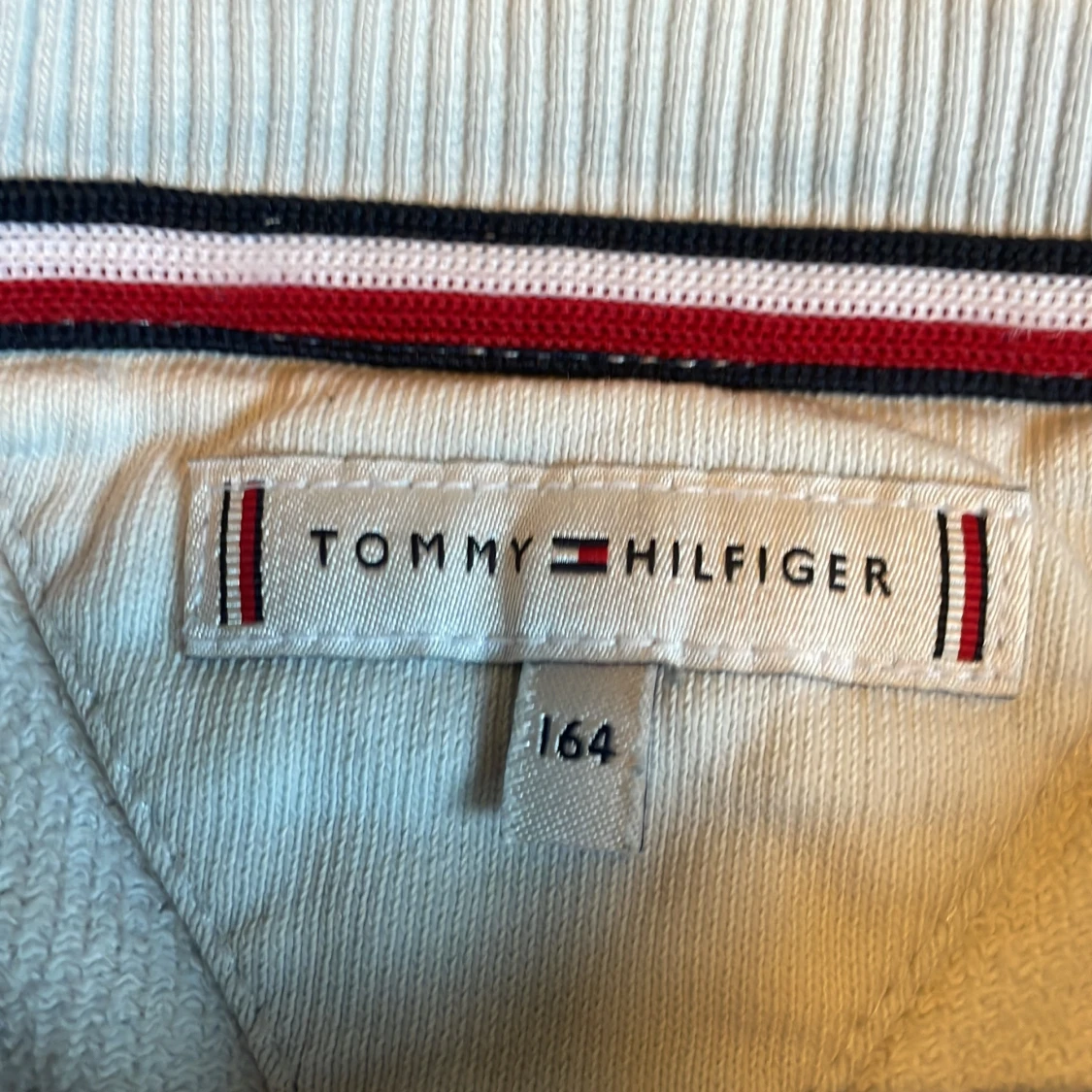 Ljusblå sweatshirt från Tommy Hilfiger - 2