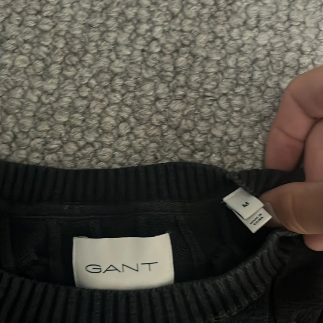 Svart kabelstickad tröja från GANT - 1