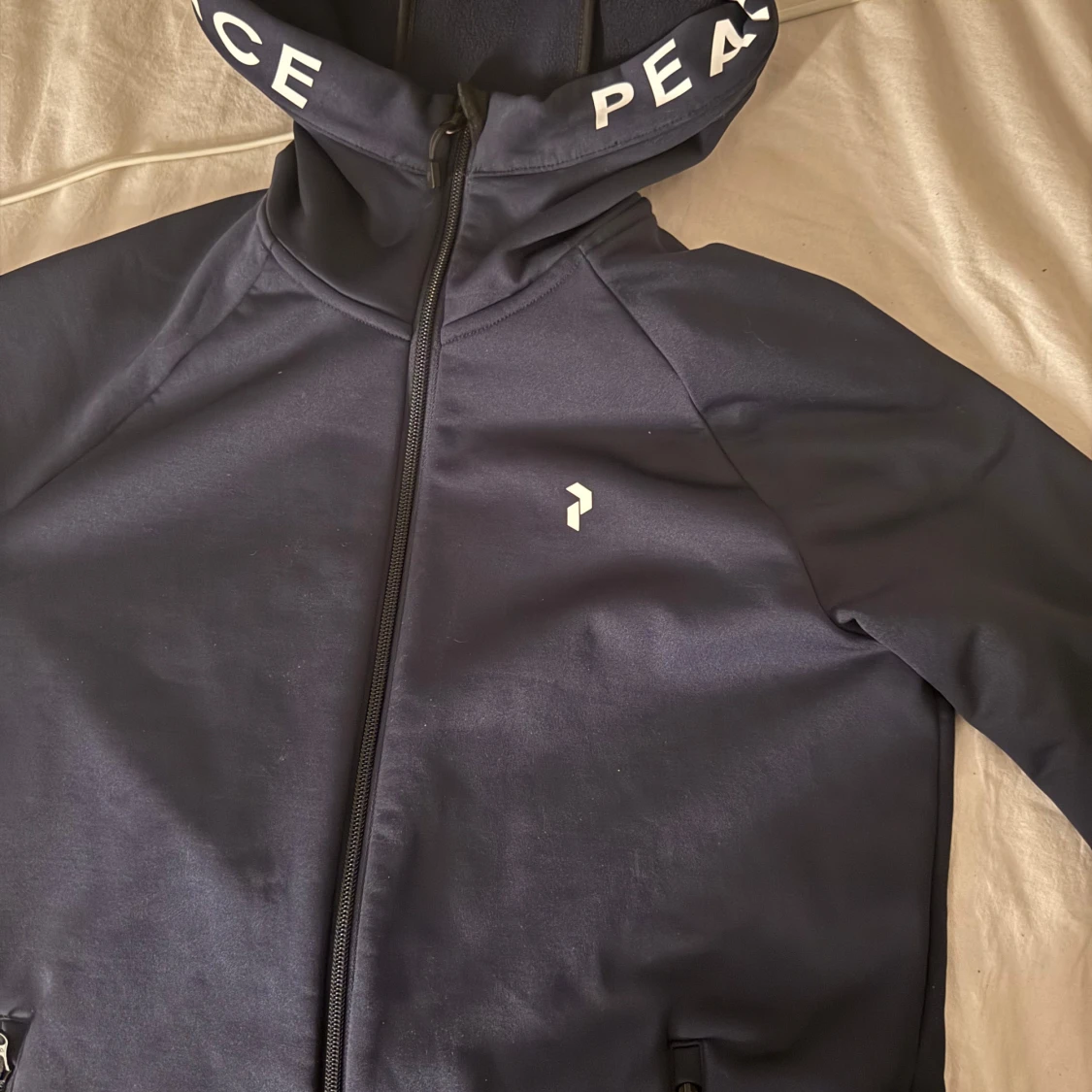 Mörkblå jacka från Peak Performance - 1