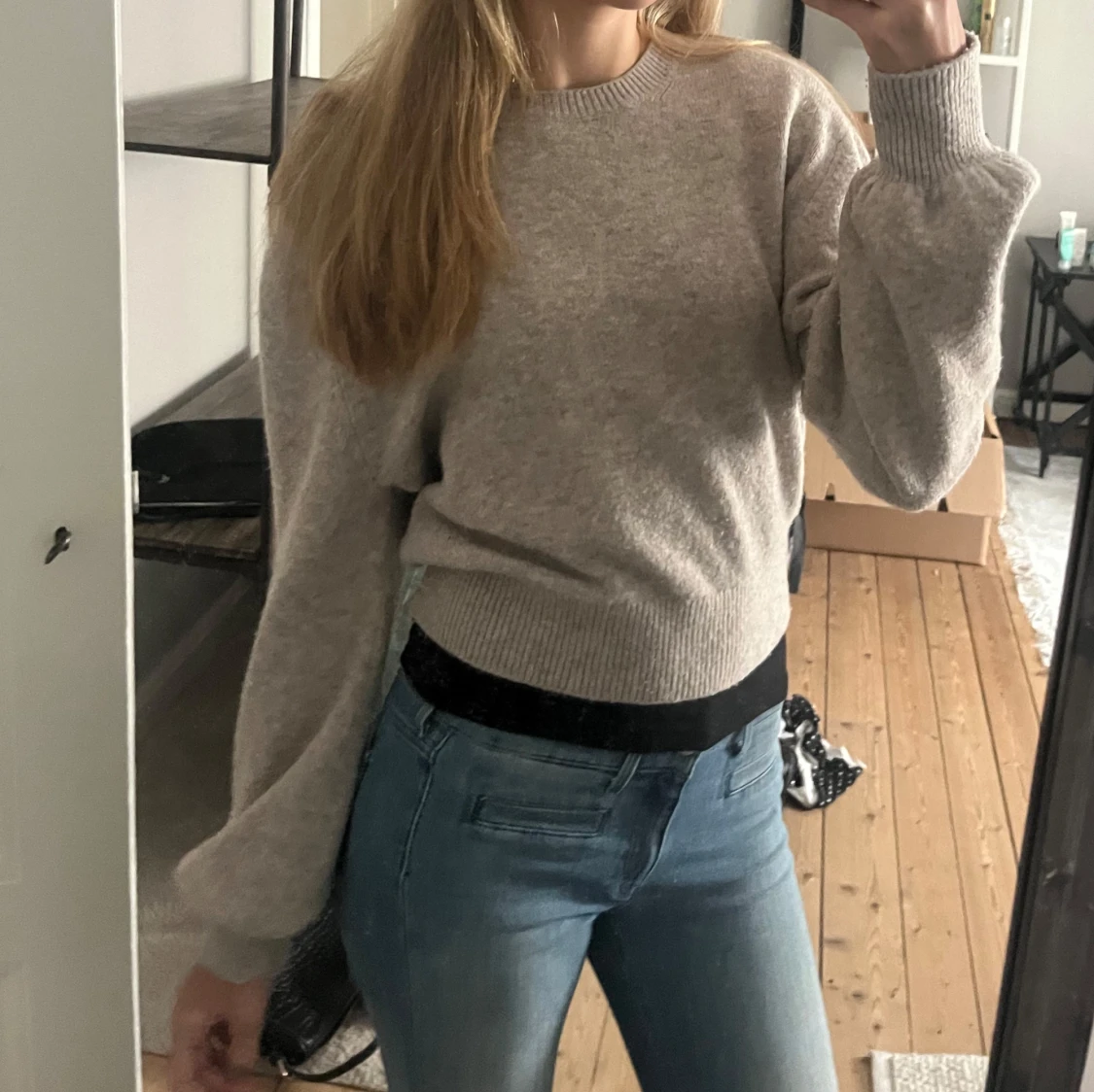 Beige stickad tröja från & Other Stories