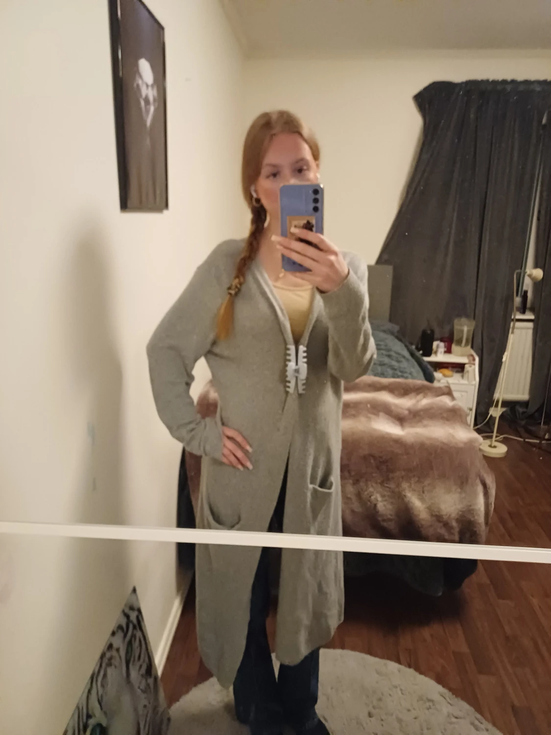 Lång grå stickad tröj med fickor - 1