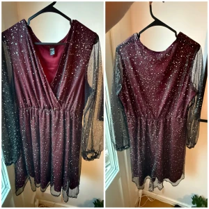 Kurdiska kläder - Klänning nr 1 storlek m/l 120kr!! För de mesta oanvända kurdiska kläder , skriv gärna vilken du är intresserad av , pris kan diskuteras vid den höga priserna. 