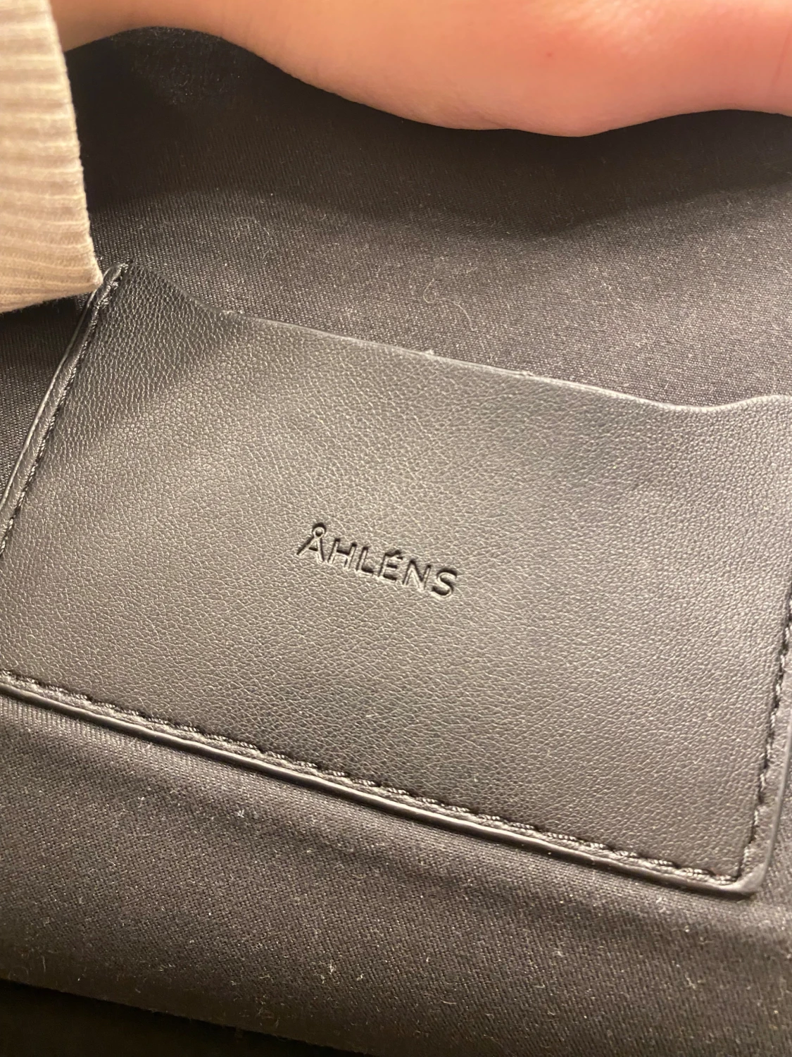 Svart dator fodral från Åhléns - 4