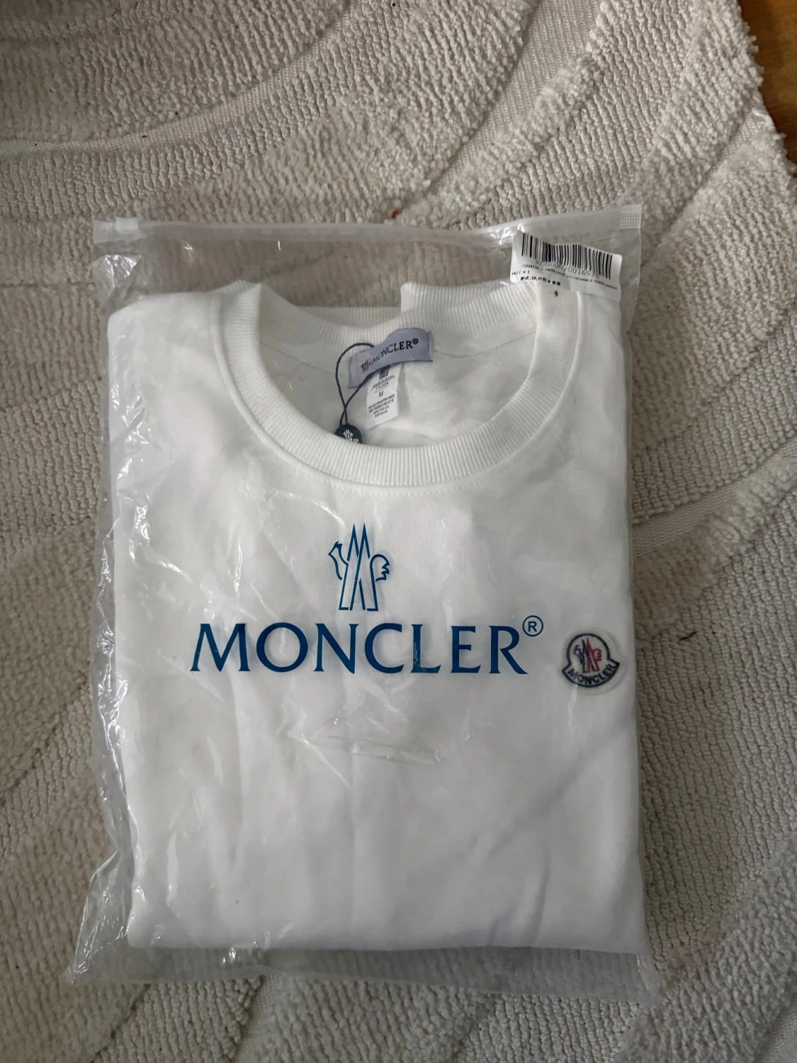Vit sweatshirt från Moncler med logga - 4
