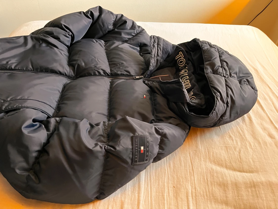 Marin blå pufferjacka Tommy Hilfiger - 4