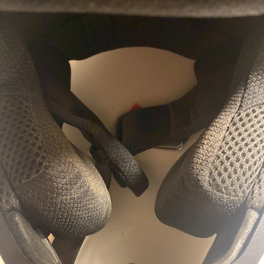 Svart motocrosshjälm från Raven - 2