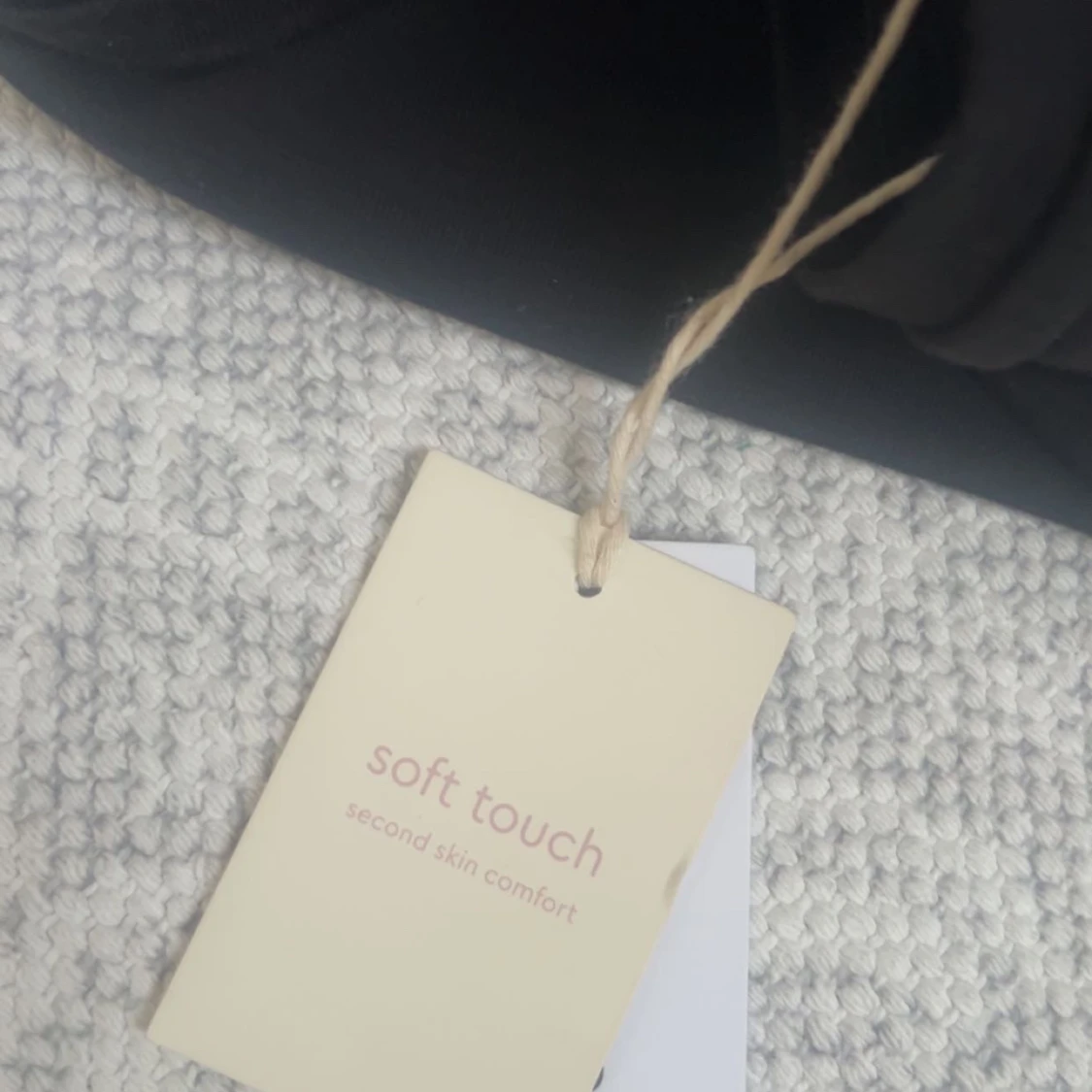 Svart offshoulder topp Soft Touch - 2