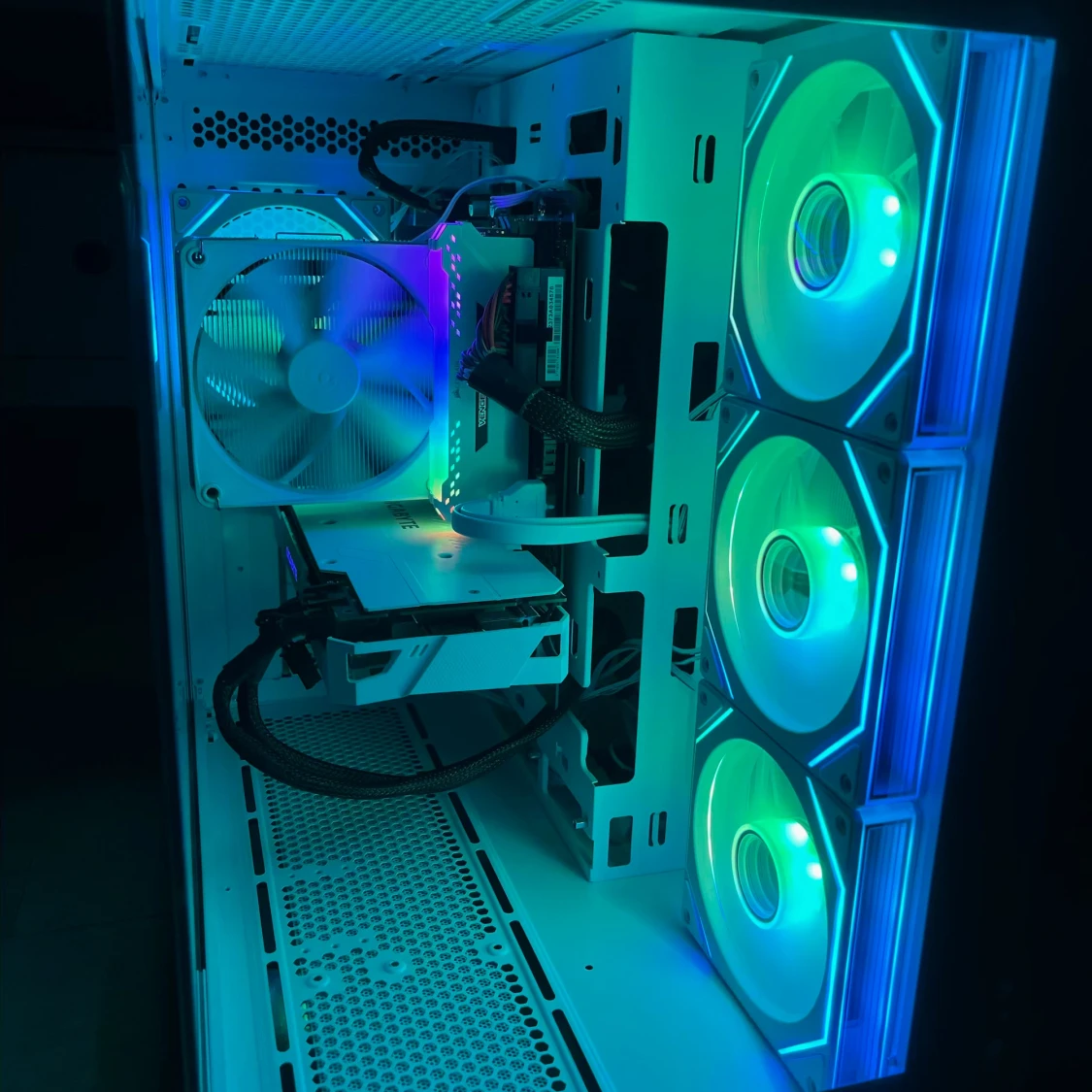 Gamingdator RTX 2070 | i5-11600KF - 4