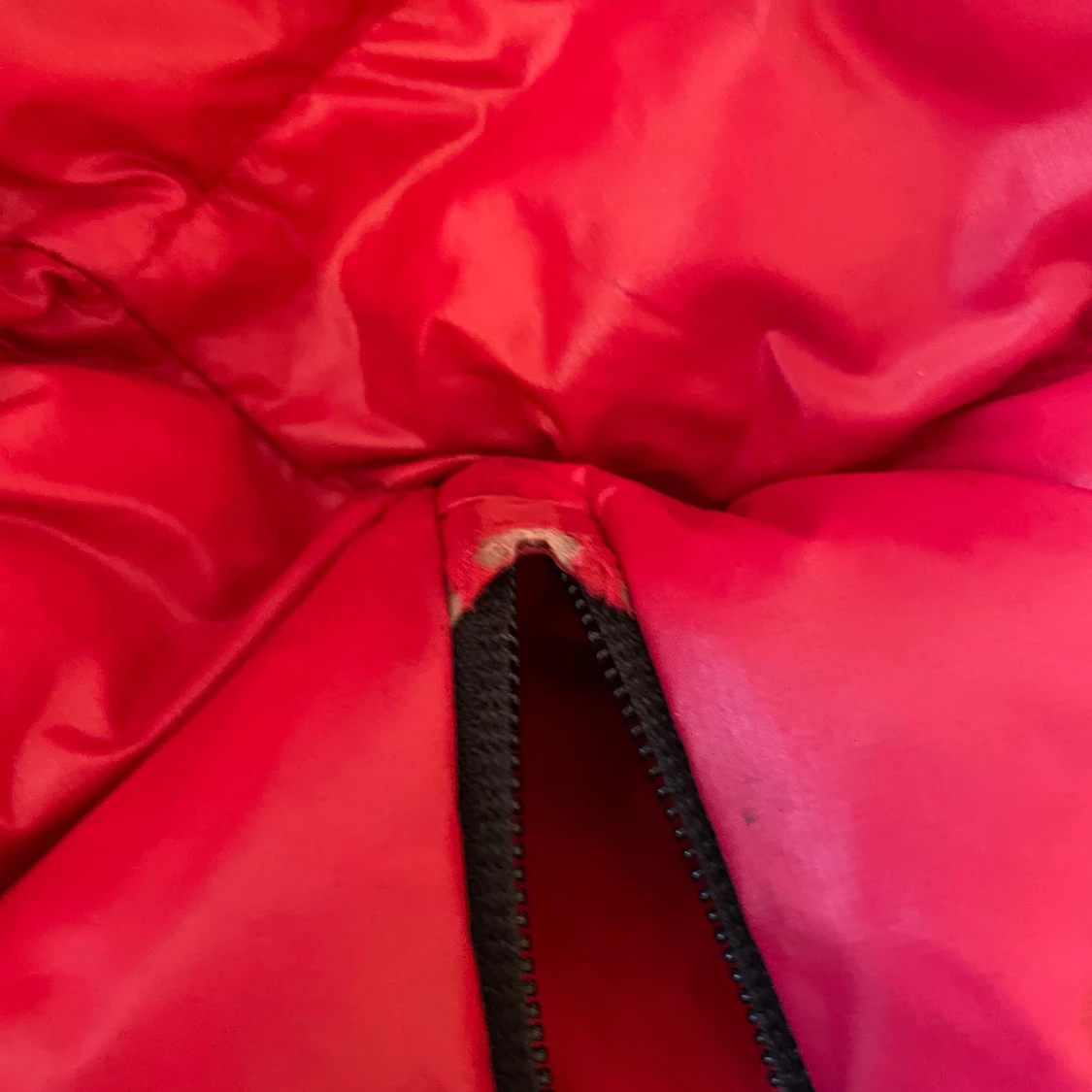 Röd Peak Performance dunjacka 170 - 4