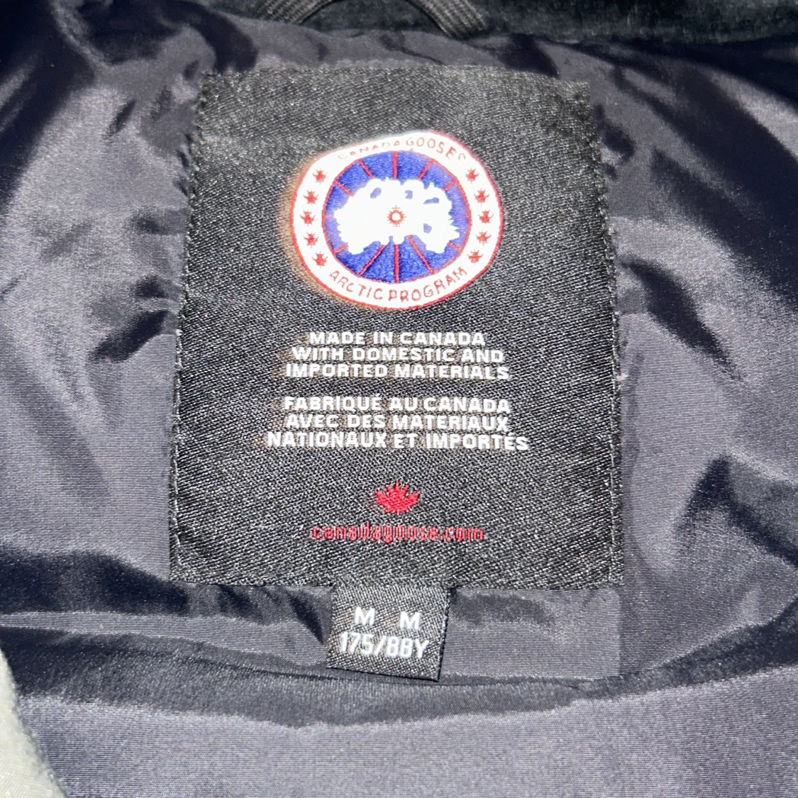 Svart dunväst från Canada Goose M - 1