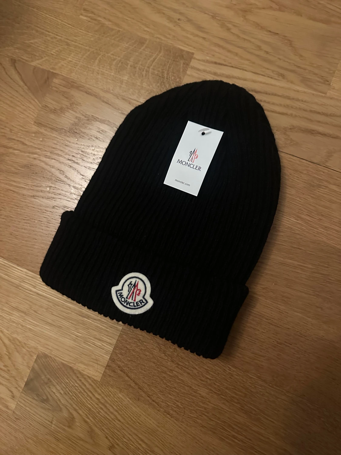 Svart Moncler mössa - 1