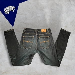 NUDIE LEAN DEAN  - Feta Nudie Jeans Lean Dean | Skick: 8.5/10 | Strl: W31 L32| Modellen är 182 cm | Hör av dig vid intresse eller om du undrar någonting! 