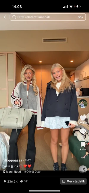 Jaded london Jacka  - Säljer min såååå snygga Jaded london kofta, älskar den sååå mycket och använder typ den som en jacka för att den är tillräckligt tjock och sååå najs ihhh❤️❤️❤️