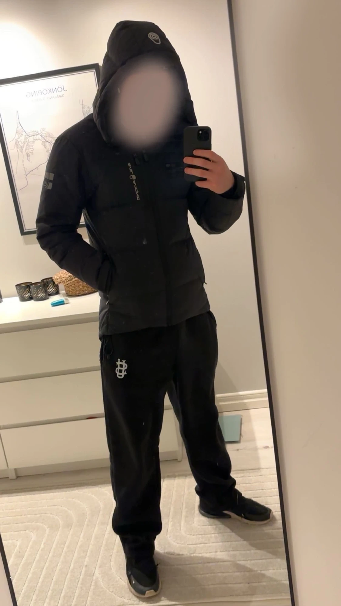 Svart pufferjacka från Sail racing. - 1