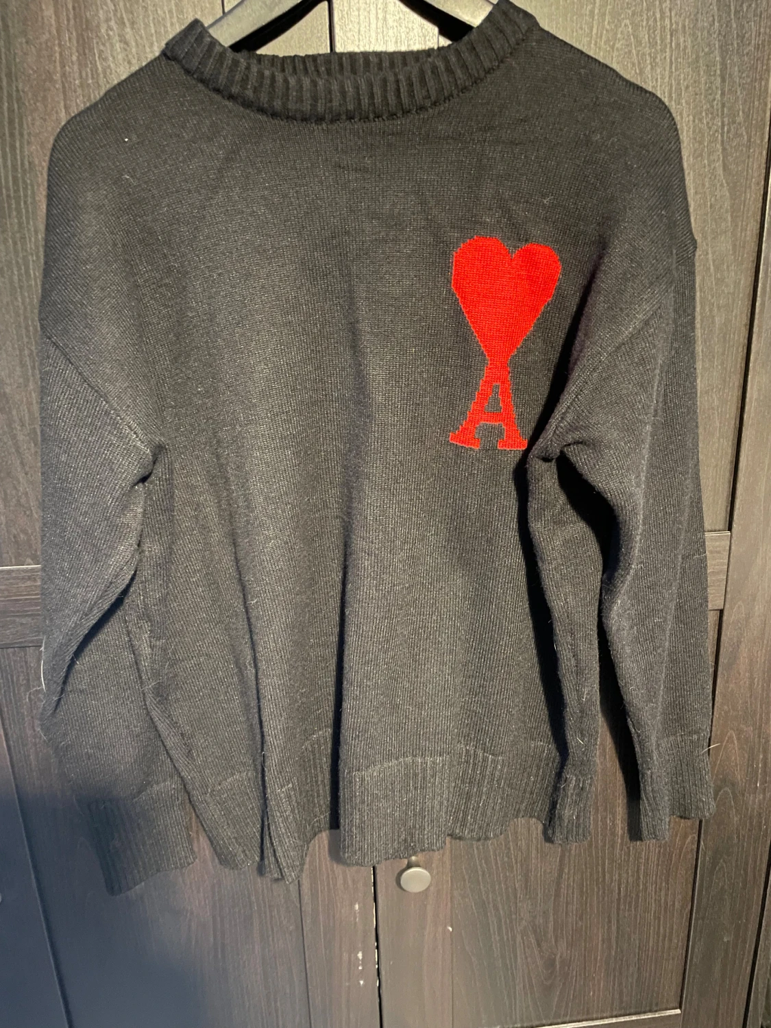 Svart stickad tröja Ami Paris med hjärta - 1