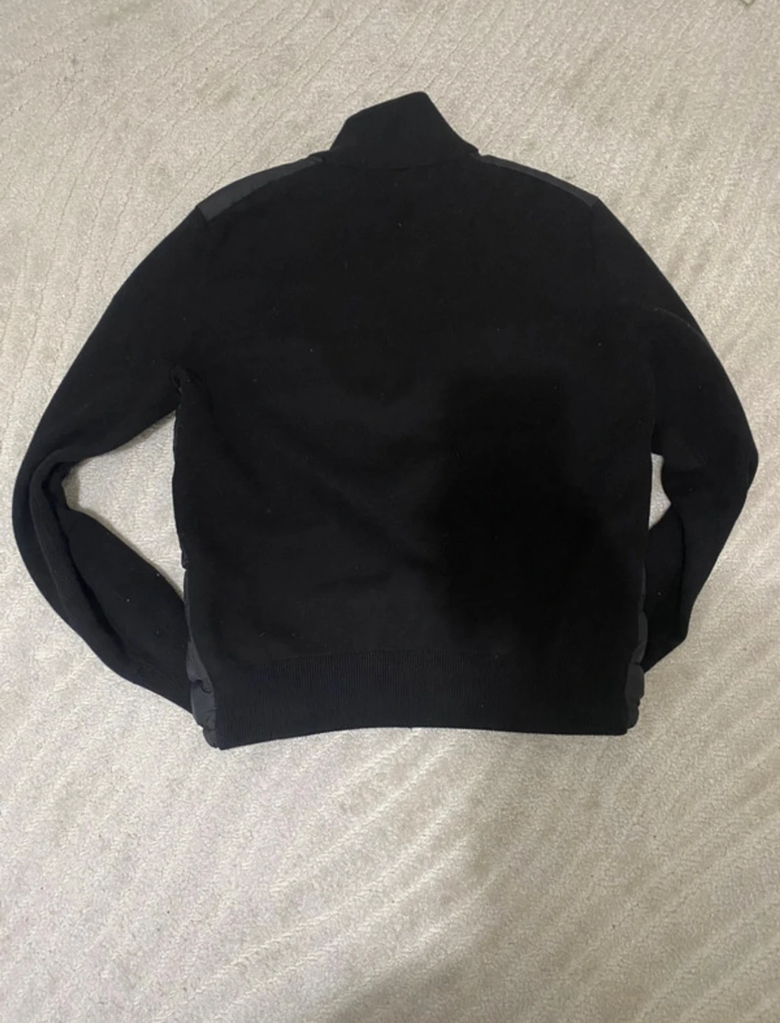 Svart Moncler pufferjacka med stickade ärmar - 2