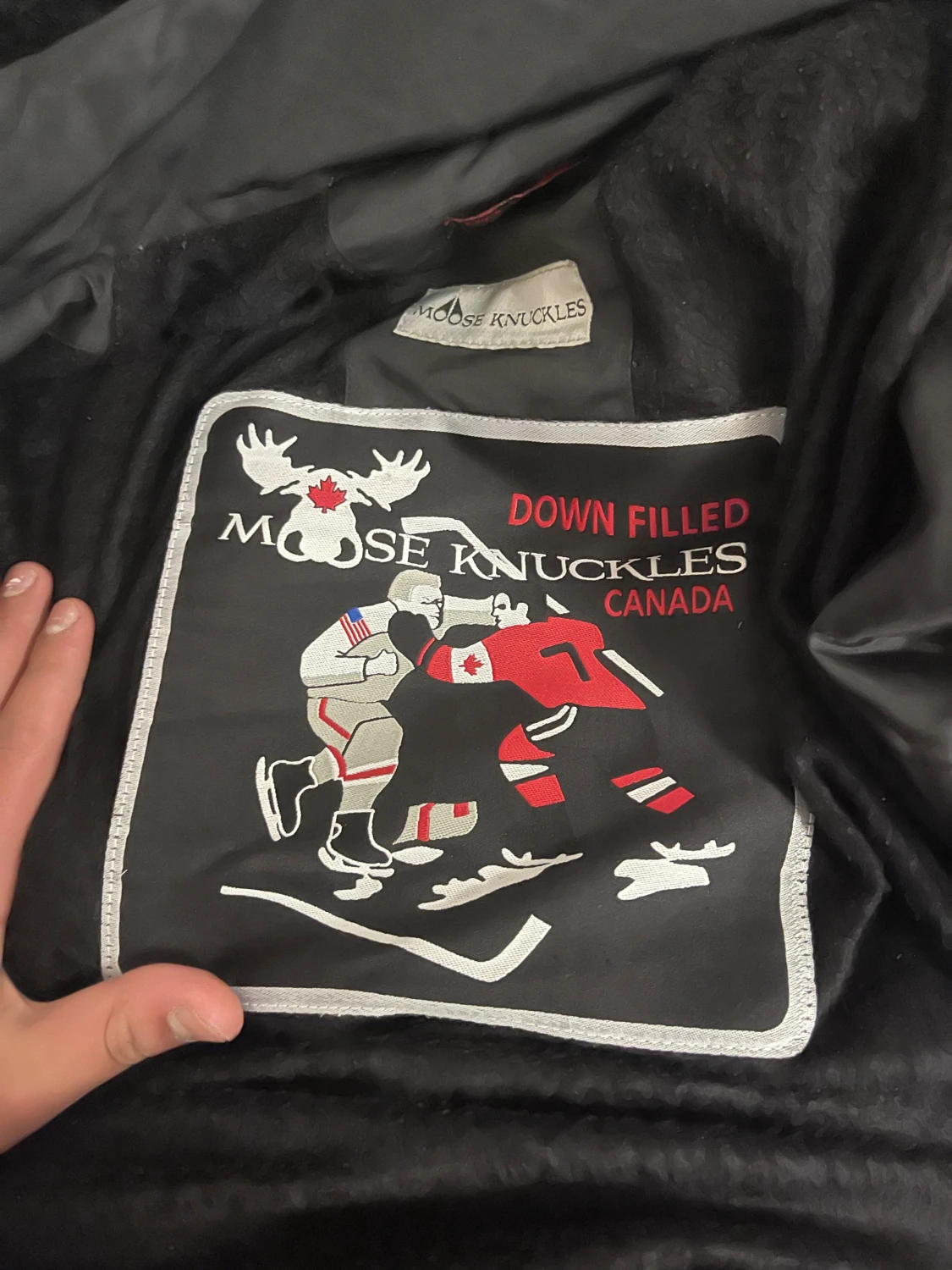 Svart dunjacka från Moose Knuckles - 1