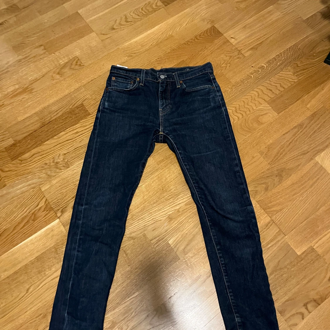 Levi's 512 mörkblå jeans W29 L30