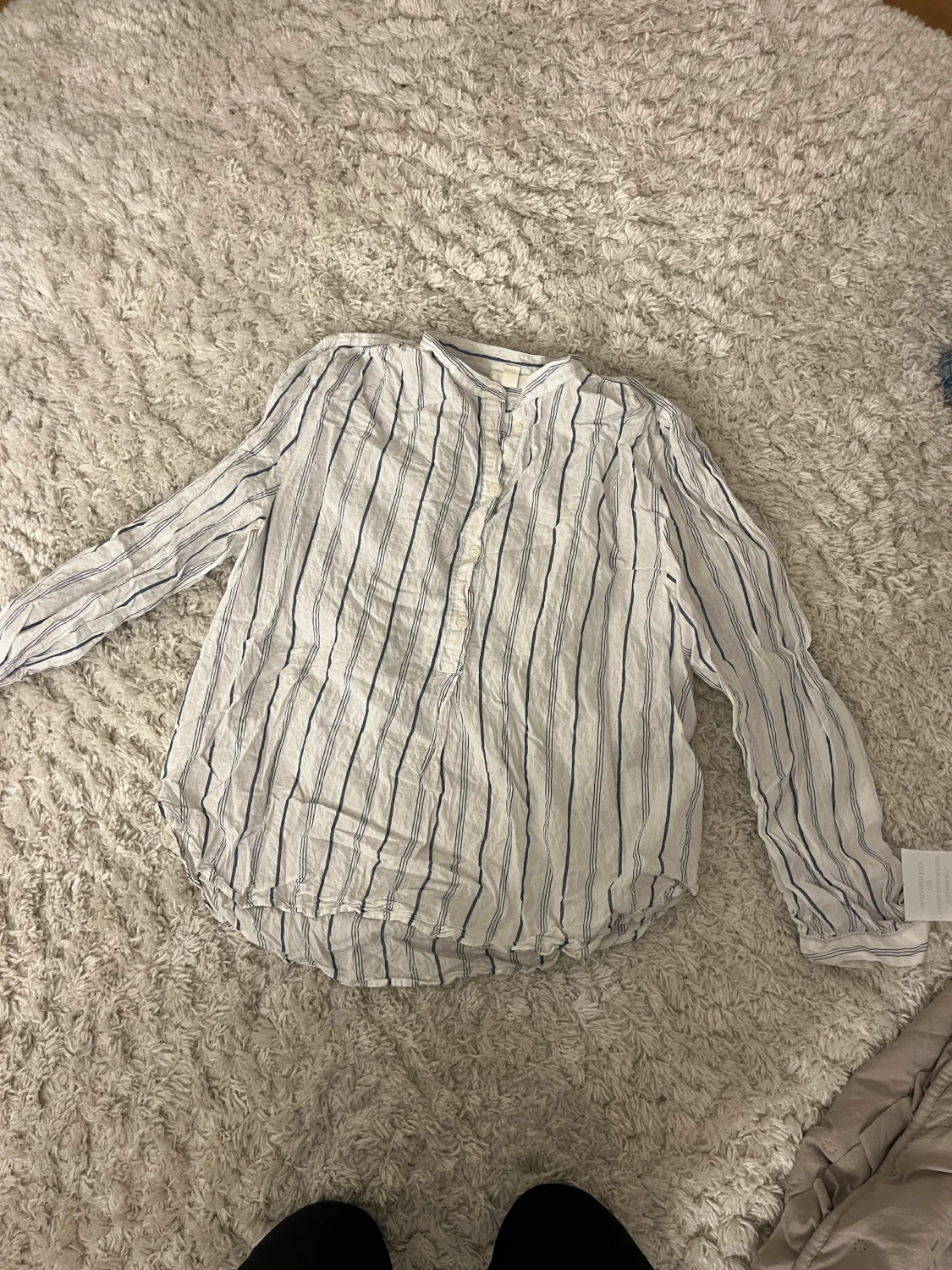 Vit blå randig blus - 1