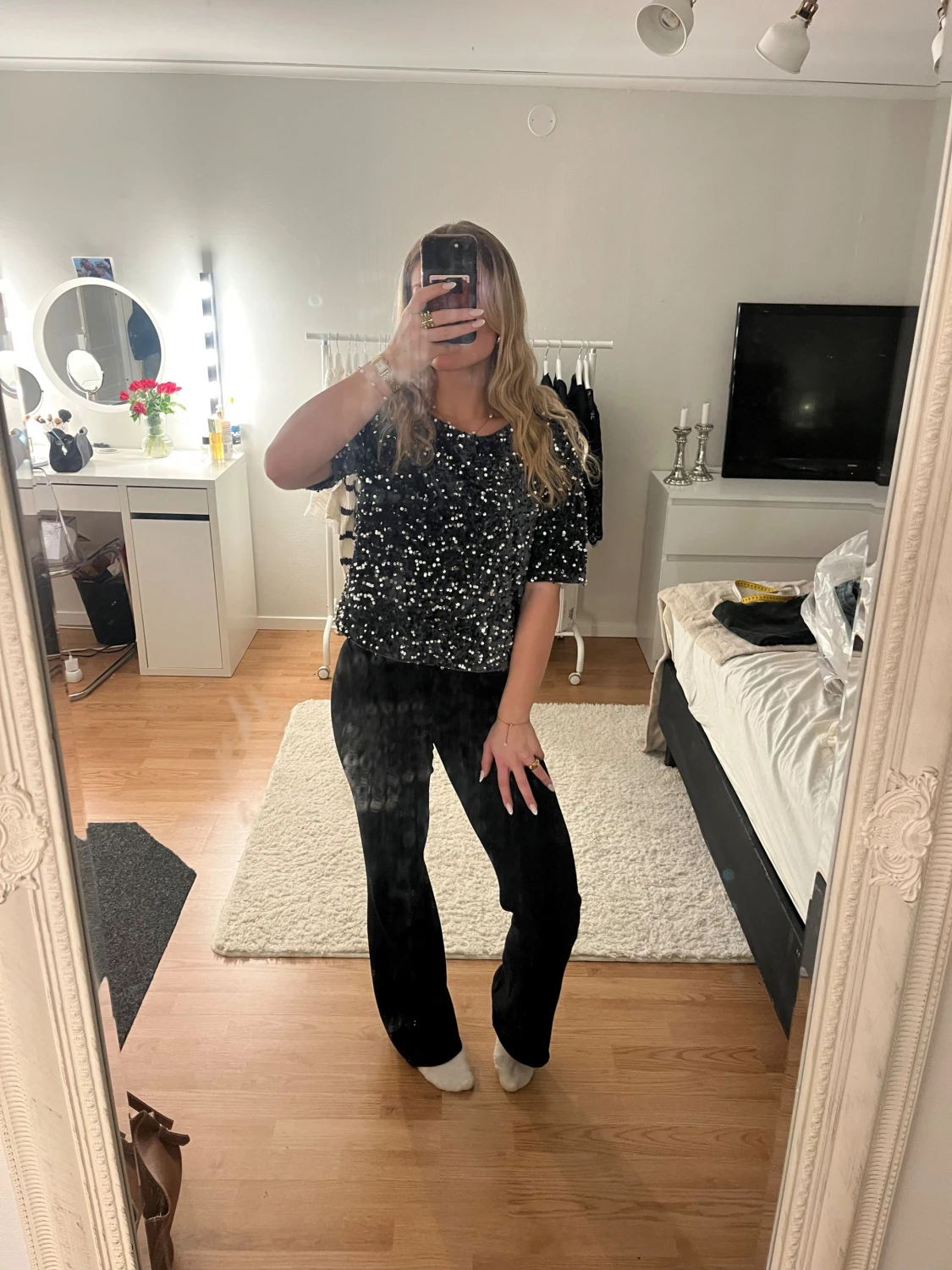 Glittrig tröja! - 1