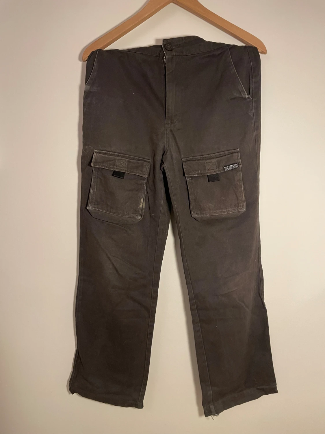 Svarta cargopants från Stüssy, S