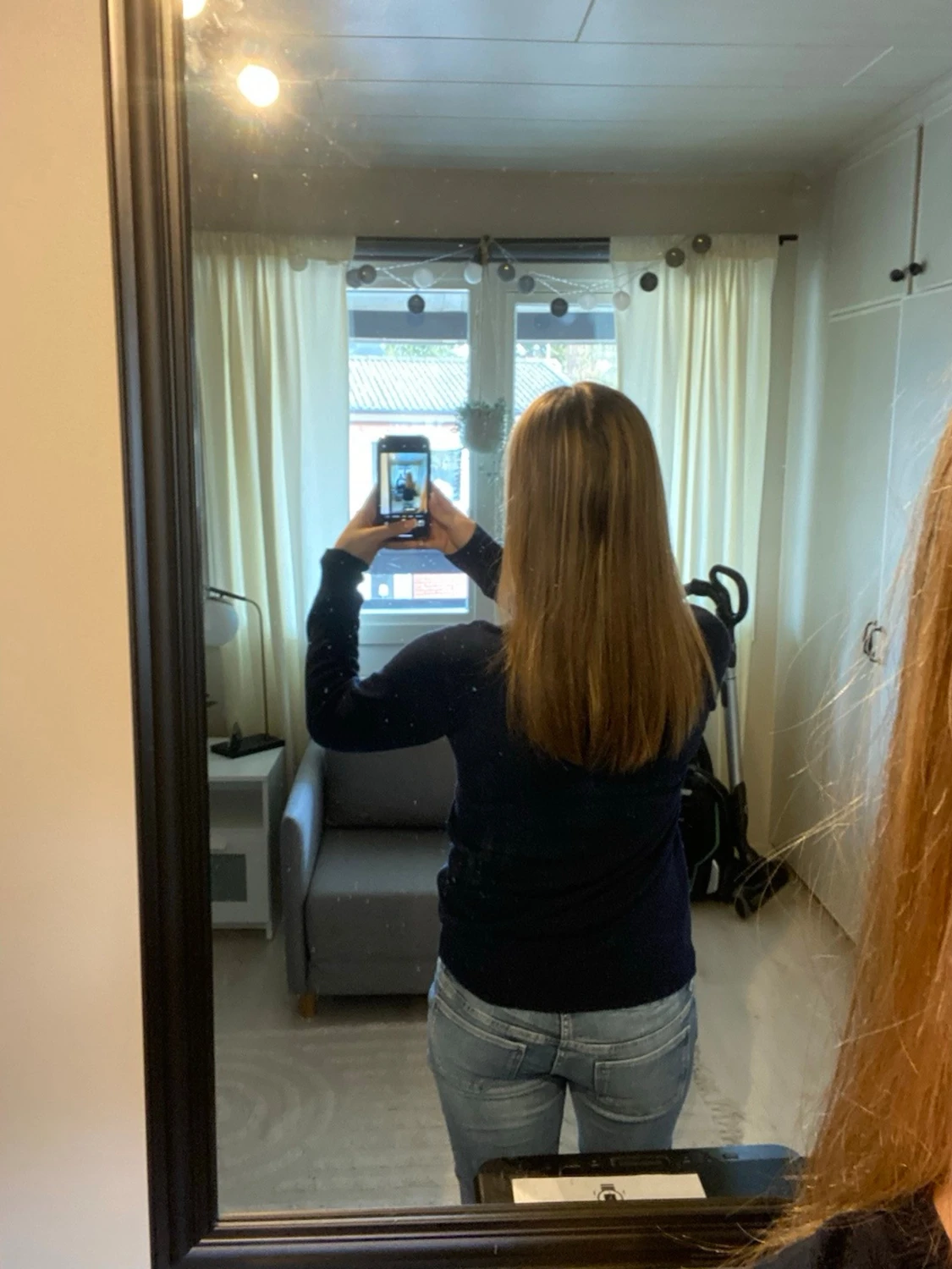 Marinblå stickad - 1