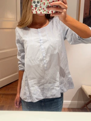 Blus - Säljer denna så snygga blus💖🤭🥰