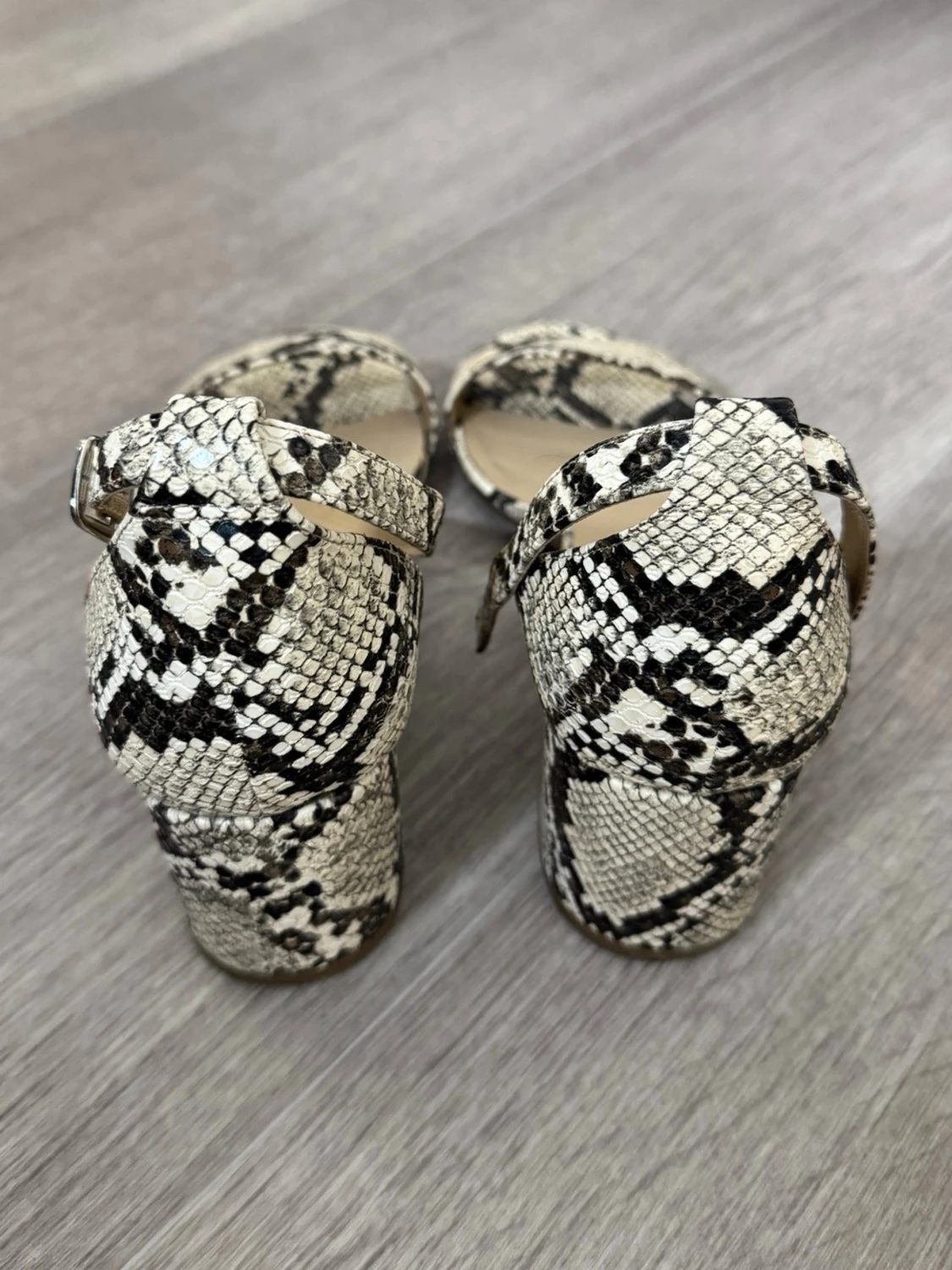 Mönstrade pumps från XIT - 2